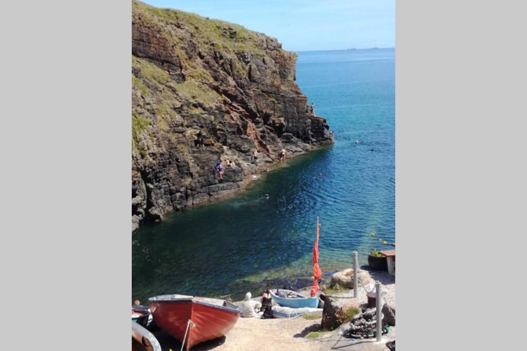 Farm Accommodation - The Lizard Peninsula, Cornwall Helston Zewnętrze zdjęcie